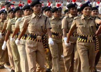 पहली बार मार्च पास्ट दस्ते में शामिल होंगी सिर्फ महिलाएं
