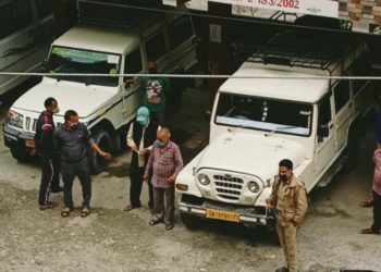 उत्तरकाशी : सुलह कराने के बजाय खुद लोगों से उलझते रहे कोरोना वारियर्स, तो कैसे मिलेगी महामारी से निजात