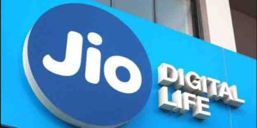 Jio के इस सस्ते प्लान ने मचाया धमाल, एक साथ चलेंगे 3 सिम