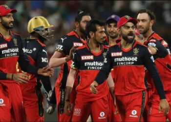 RCB के लिए सबसे बड़ा सिरदर्द बना 11 करोड़ का ये खिलाड़ी, टीम पर बन गया बोझ