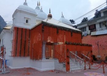 गंगोत्रीधाम से वापस लौटते समय महिला यात्री का हार्ट अटैक से हुई मौत