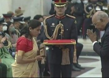 गलवान के शहीद दीपक की पत्नी ने पूरा किया पति का सपना, सेना में बनी लेफ्टिनेंट