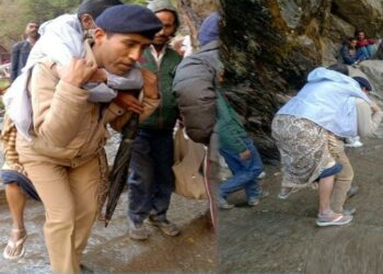 पीड़ित श्रद्धालु के लिए देवदूत बने पुलिसकर्मी, पीठ पर उठाकर पहुंचाया अस्पताल