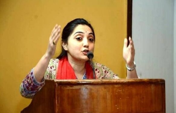 नूपुर शर्मा पर BJP की बड़ी कार्रवाई, विवादित बयान के बाद किया निलंबित नूपुर शर्मा पर BJP की बड़ी कार्रवाई, विवादित बयान के बाद किया निलंबित