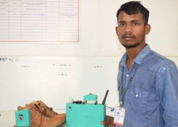 सेना के जवानों के लिए बनाया ‘स्मार्ट जूता’, बर्फ या मलबे में दबे तो मिलेगा सिग्नल