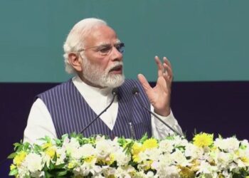 मोदी की रैली के लिए पत्रकारों से मांगा चरित्र प्रमाण पत्र, बवाल के बाद आर्डर लिए वापिस