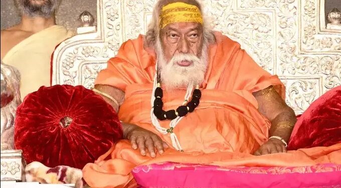 छोटी उम्र में छोड़ा घर, ‘क्रांतिकारी’ साधु बन अंग्रेजों को खदेड़ा… पोथीराम उपाध्याय कैसे बने स्वामी स्वरूपानंद सरस्वती छोटी उम्र में छोड़ा घर, ‘क्रांतिकारी’ साधु बन अंग्रेजों को खदेड़ा… पोथीराम उपाध्याय कैसे बने स्वामी स्वरूपानंद सरस्वती