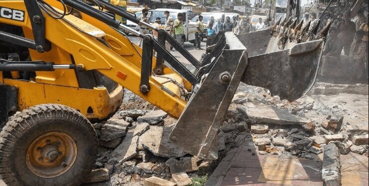 उत्तराखंड : धार्मिक स्थलों की आड़ में वन भूमि पर अवैध कब्जे, हटाए जाएंगे मंदिर,मस्जिद, मजार