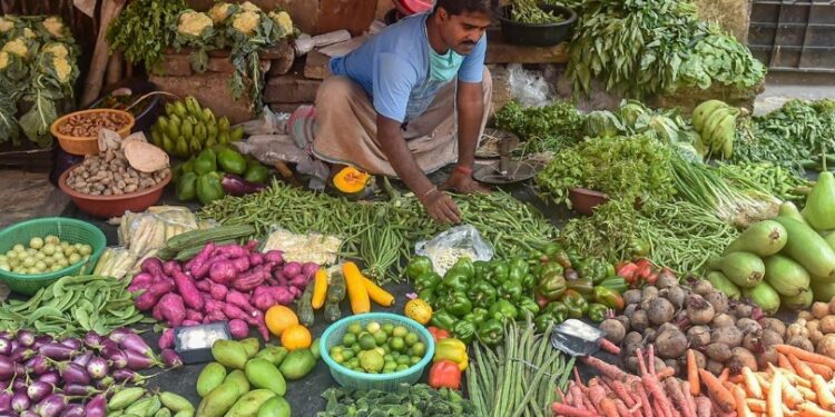 थोक महंगाई से बड़ी राहत, 19 महीने बाद इतनी तेजी से गिरे दाम