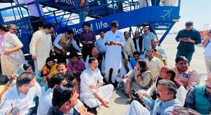 बयान पर घमासान! कौन हैं पवन खेड़ा और किस बात पर खड़ा हुआ बखेड़ा बयान पर घमासान! कौन हैं पवन खेड़ा और किस बात पर खड़ा हुआ बखेड़ा