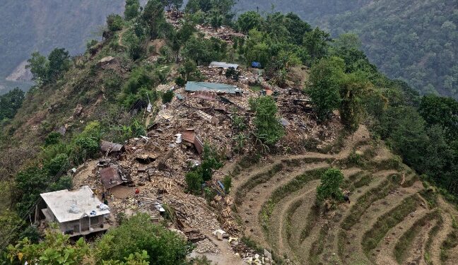 हिमालय में जलविद्युत, जलवायु परिवर्तन और भूकंप