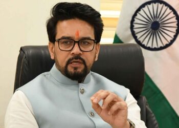 संसद के विशेष सत्र पर बोले अनुराग ठाकुर, मोदीजी हैं तो कुछ बड़ा ही होगा