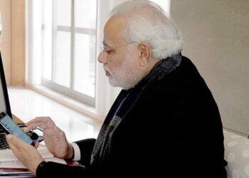 ना हैक हो पाएगा ना ट्रेस, आखिर PM Modi चलाते हैं कौन सा फोन?
