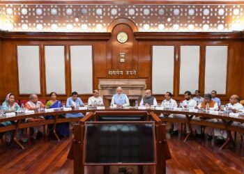 संसद के विशेष सत्र के बीच मोदी कैबिनेट की बैठक, हो सकता है बड़ा ऐलान