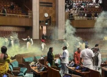 6 लोगों ने रची थी संसद में घुसपैठ की साजिश, 5 पकड़े गए; 1 अब भी फरार