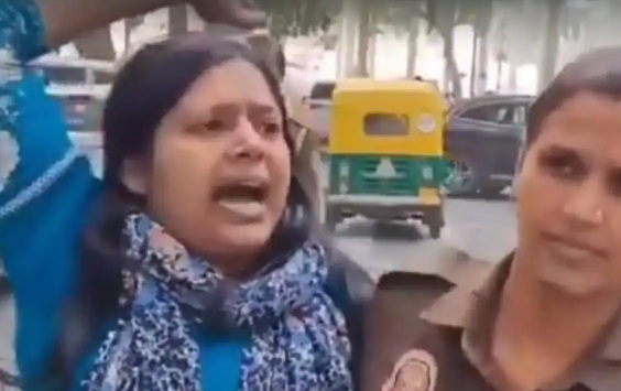 कई बार मिले थे स्मोक अटैकर्स, अब तक हुए ये बड़े खुलासे कई बार मिले थे स्मोक अटैकर्स, अब तक हुए ये बड़े खुलासे