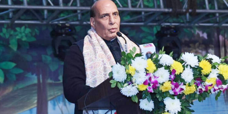 हमारा मान-सम्मान हमारी संस्कृति से जुड़े रहने पर ही है : राजनाथ सिंह