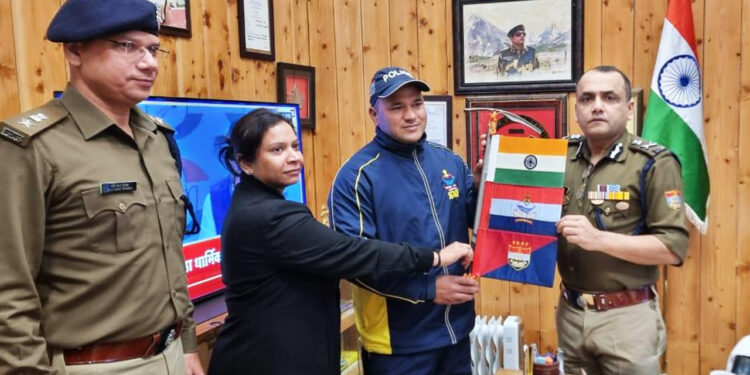 आरक्षी राजेन्द्र नाथ निकले दक्षिण अमेरिका की सबसे ऊंची चोटी माउंट अकोंकागुआ फतह करने