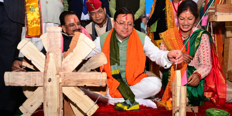 स्वयं सहायता समूहों से जुड़कर महिलाएं बन रही है आत्मनिर्भर : सीएम