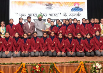 राजभवन में मनाया गया उत्तर प्रदेश का स्थापना दिवस