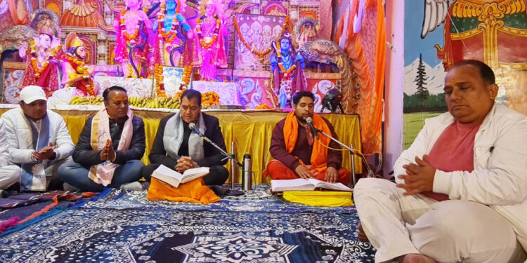 काबीना मंत्री ने किया हनुमान चालीसा का पाठ