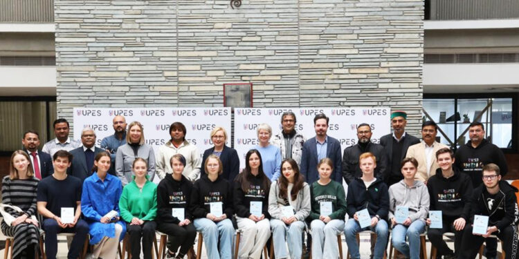 यूपीईएस में रूसी छात्रों ने सामाजिक-सांस्कृतिक अनुभवों को साझा किया