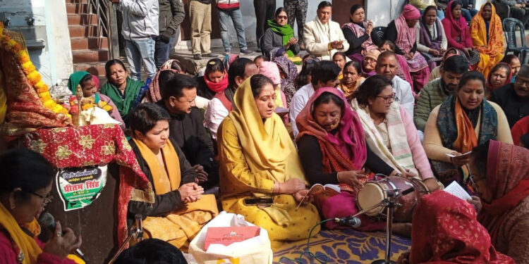 महिला कांग्रेस ने किया सुन्दरकाण्ड पाठ का आयोजन