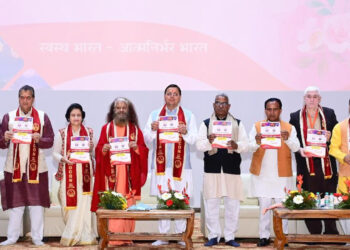 स्वास्थ्य से जुड़े विभिन्न विषयों पर चिंतन करना सराहनीय प्रयास : सीएम धामी