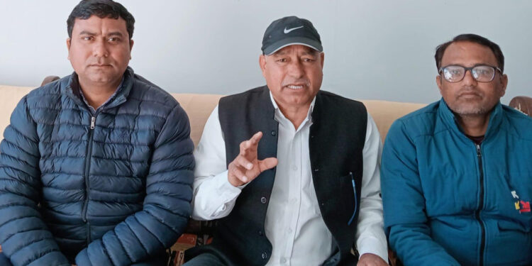 ईमानदार-कर्मठ आईएएस व आईपीएस अधिकारियों का प्रदेश में घुट रहा दम : मोर्चा