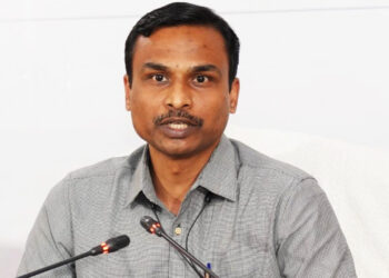 एक प्रत्याशी का नामांकन वापस, 55 प्रत्याशी चुनाव मैदान में