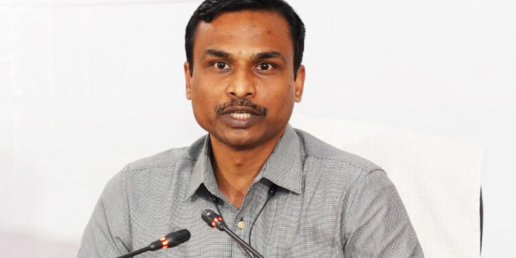 एक प्रत्याशी का नामांकन वापस, 55 प्रत्याशी चुनाव मैदान में