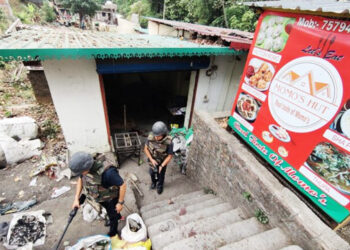 कबाड़ी की दुकान में बम फटने से सात लोग घायल