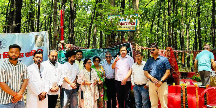 खलंगा क्षेत्र में नौ हजार बेशकीमती पेड़ों की बलि देने पर जताया पुरजोर विरोध