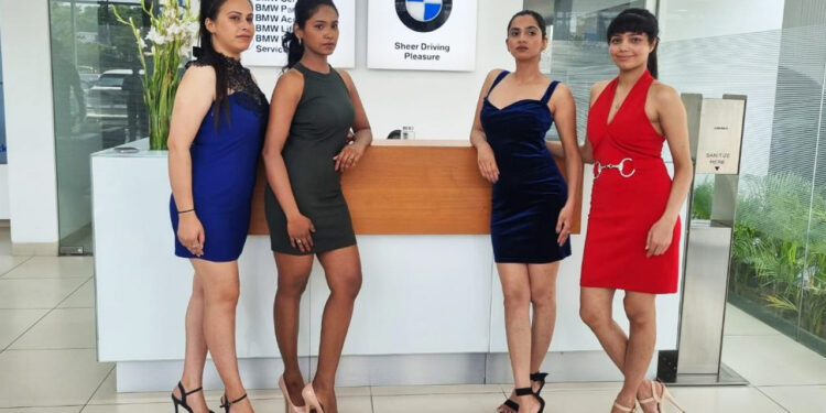 मिस परफेक्ट टेन सब कांटेस्ट में मॉडल्स ने बिखेरे जलवे