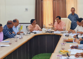 बदरीनाथ, केदारनाथ और गंगोत्री में कार्यरत पर्यावरण मित्रों को दी जाए अतिरिक्त गर्म वर्दी : प्रेमचंद