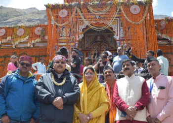 Satpal Maharaj reached Badri-Kedar