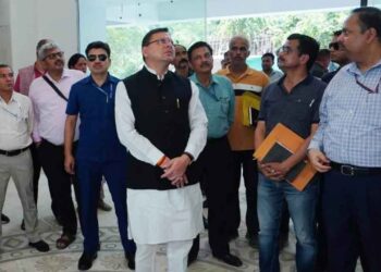 सीएम ने नई दिल्ली में निर्माणाधीन ‘उत्तराखंड निवास’ का निरीक्षण किया