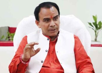 सूबे में पढ़ाई के साथ कमाई भी करेंगे छात्र-छात्राएं : डा. धन सिंह रावत