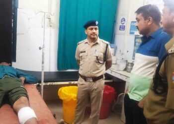 डकैतों व पुलिस के बीच हुई मुठभेड़, एक बदमाश को लगी गोली