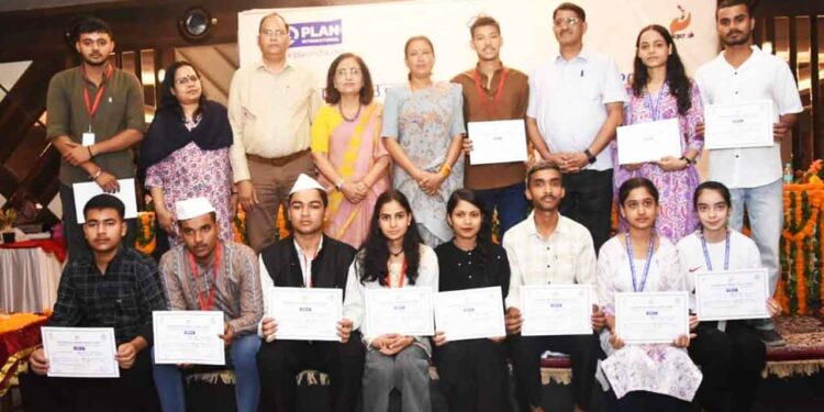 मंत्री रेखा आर्या ने चतुर्थ बाल विधानसभा के कार्यक्रम में की शिरकत