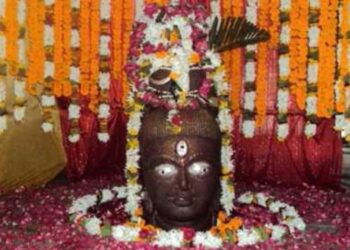 बेहद प्राचीन है इस महादेव मंदिर का इतिहास, पुरातत्व विभाग के लिए भी बनी अबूझ पहेली