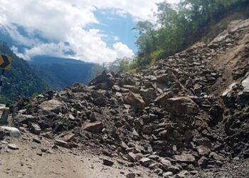 मलबों का भंडार बन रही उत्तराखंड की सड़कें