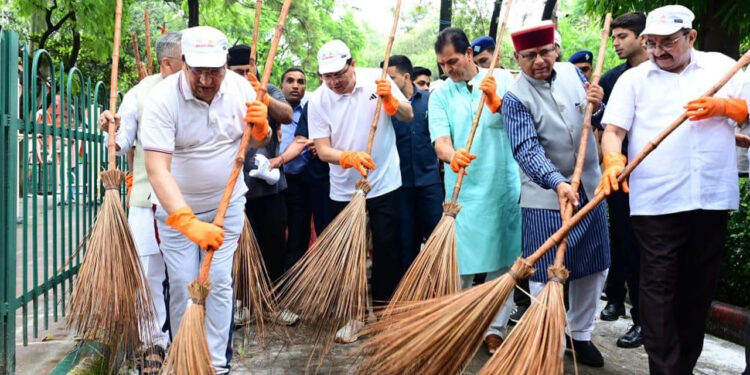 शहरों की स्वच्छता की जिम्मेदारी हम सभी की : मुख्यमंत्री धामी