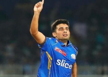 इस खिलाडी को IPL में मिले 11 गुना ज्यादा पैसे…10 विकेट लेकर रचा था इतिहास