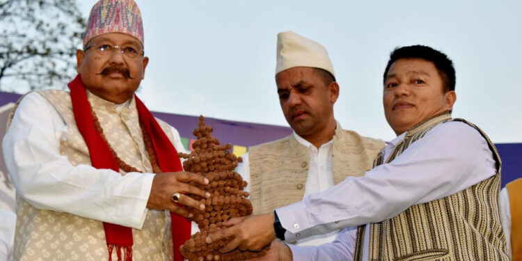 पर्यटन को बढ़ावा देने के लिए हवाई सेवा जरूरी : महाराज