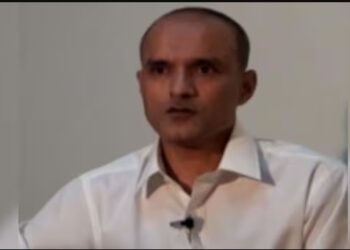 कुलभूषण जाधव मामले में ICJ के आदेश के बावजूद पलटा पाकिस्तान!