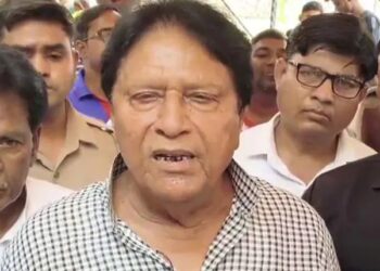 सपा सांसद का फिर विवादित बयान, बोले-12 साल की मासूम से रेप बड़ी घटना नहीं
