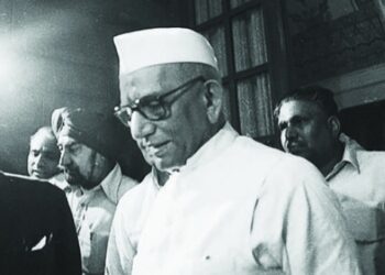 मोरारजी देसाई: इकलौते PM जिन्हें भारत और पाक दोनों का मिल चुका है सर्वोच्च सम्मान