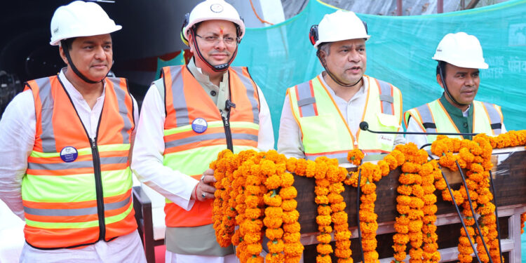 जानसू रेल टनल का ब्रेकथ ऐतिहासिक : केंद्रीय मंत्री अश्विनी