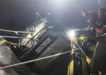 नहर में गिरी कार, महिला की मौत